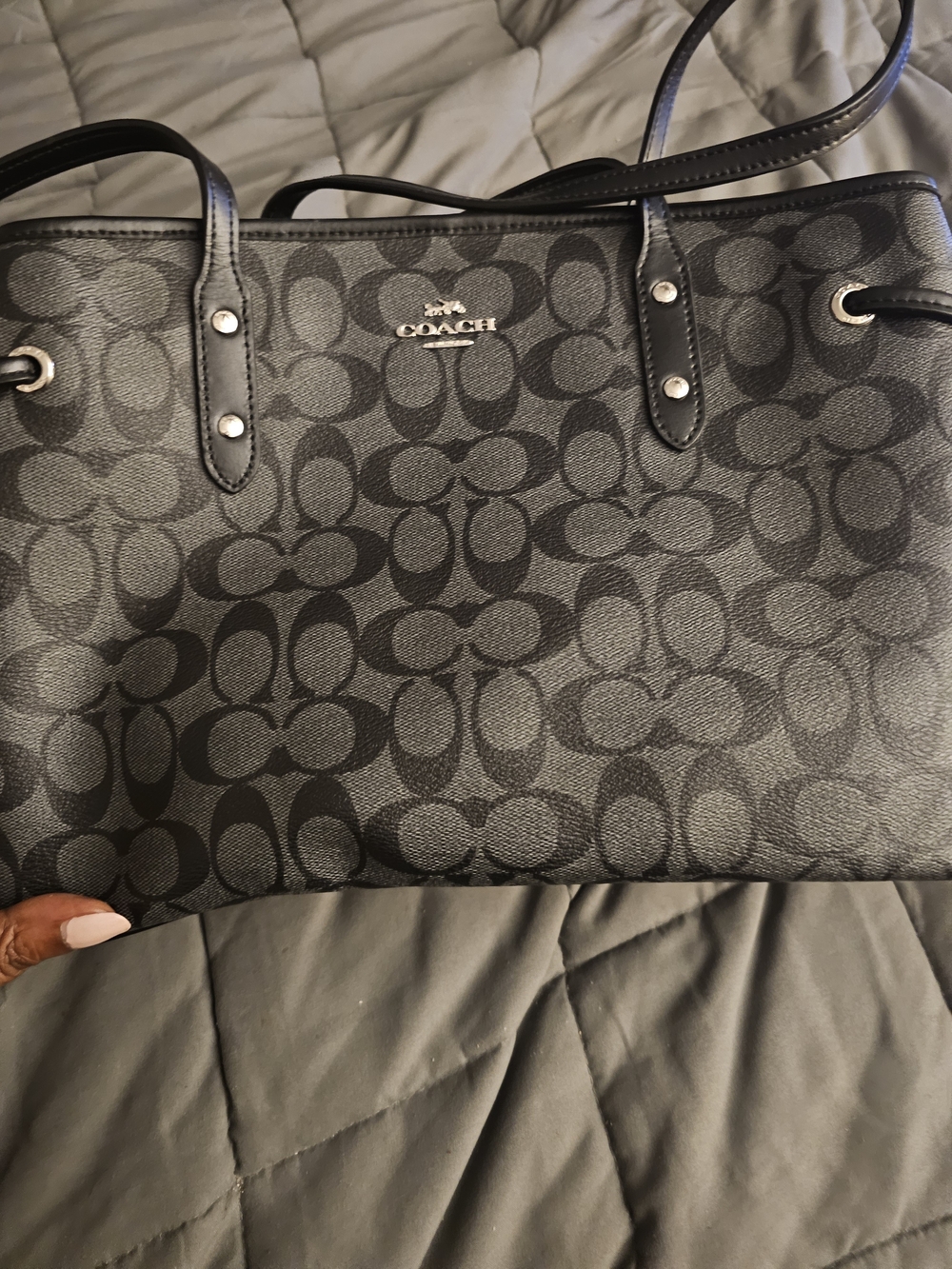 Coach Signature Canvas Tote Bag in Black